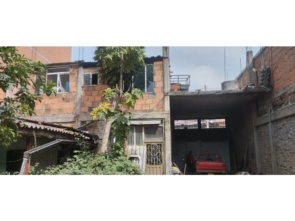 VENDO CASA LOTE FONTIBON CENTRO PARA BODEGA O INVERSIONISTAS (EMN) — foto 2