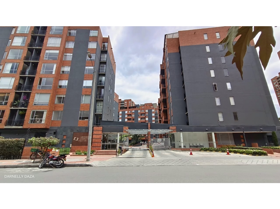 Dúplex en venta Colina Campestre con amplia terraza