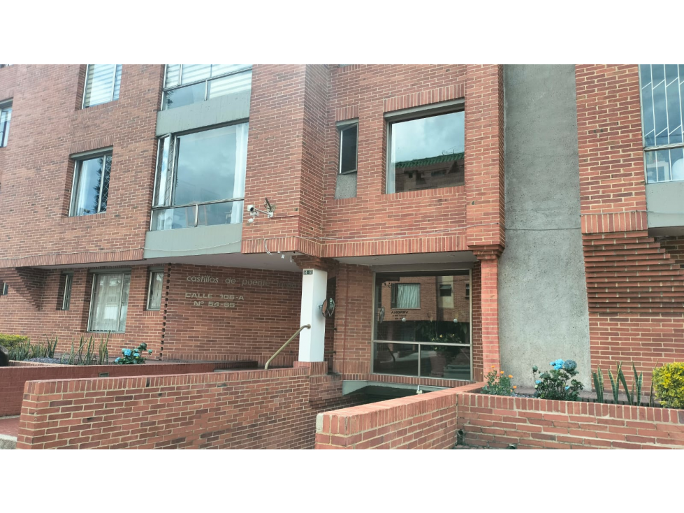 APARTAMENTO EN VENTA CASTILLO DE PUENTE LARGO — foto 2