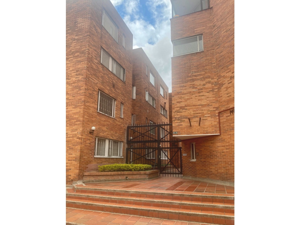 VENTA APARTAMENTO LOS HEROES/ EL LAGO — foto 2