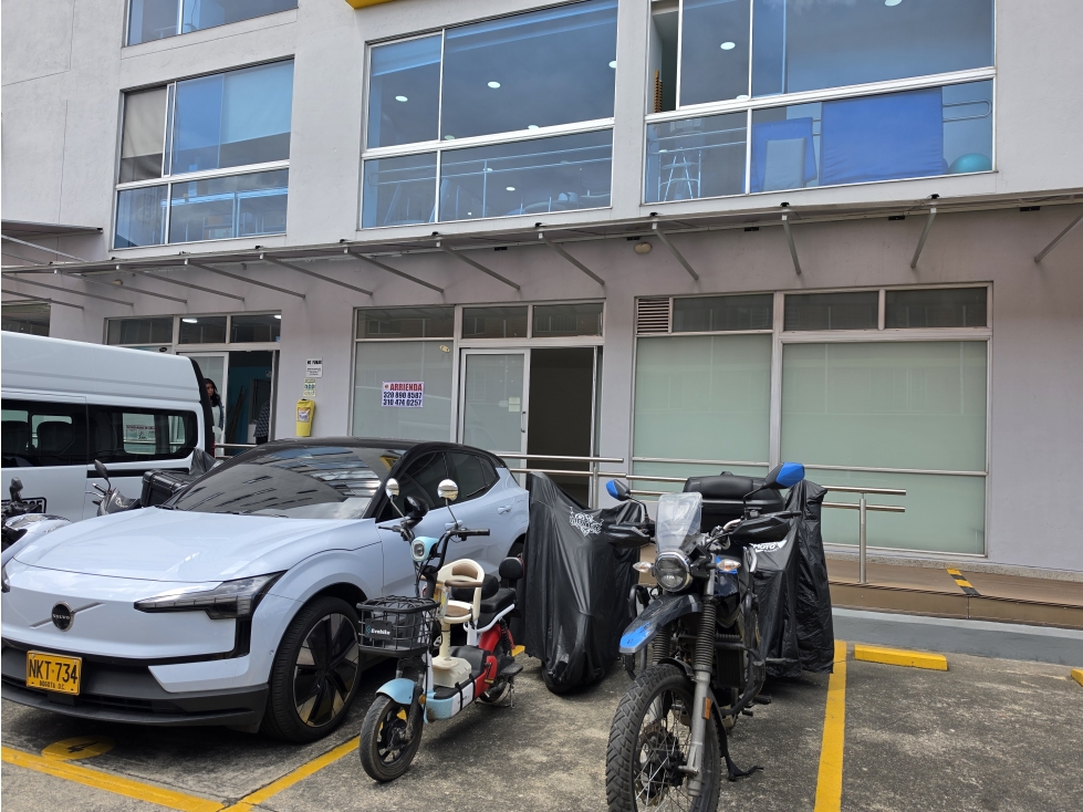 Local, Oficina o Consultorio en Arriendo | Colina Office Park | 38 m² — foto 4