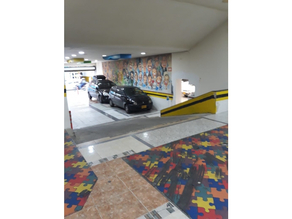 LOCAL COMERCIAL BARRIO RESTREPO - 6