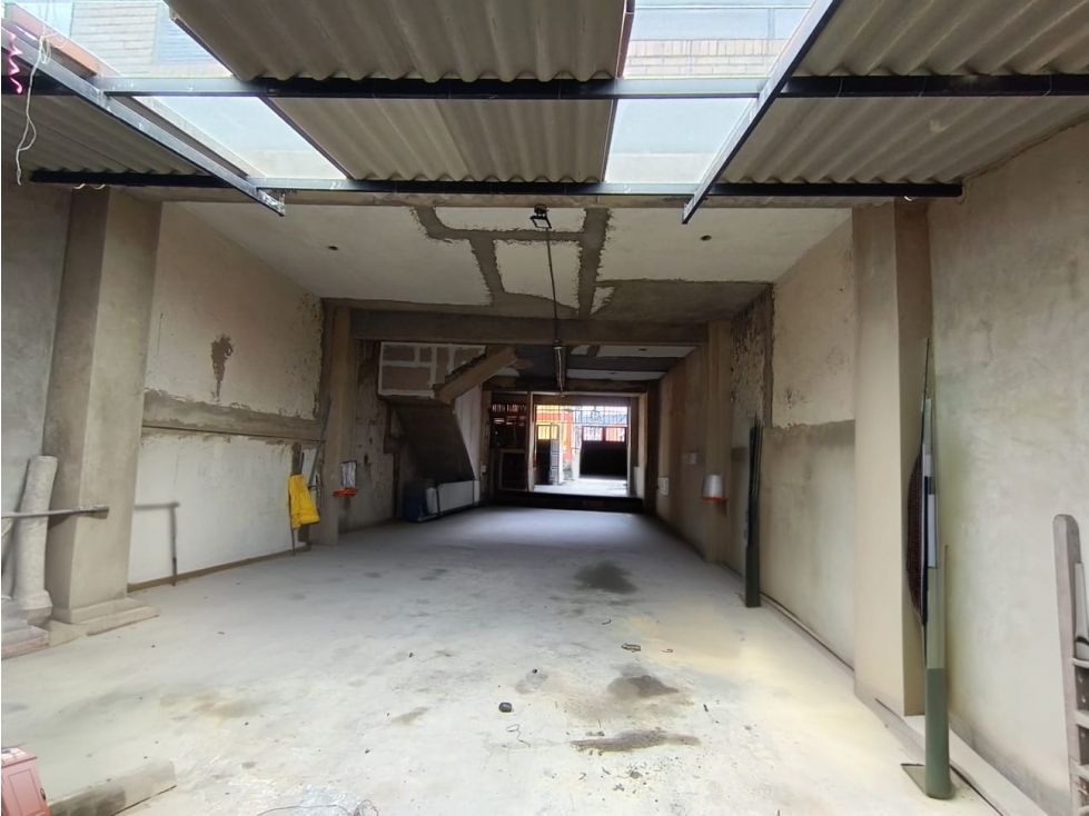 Local Comercial o Bodega en Venta Granada Norte | 140 m² — foto 3