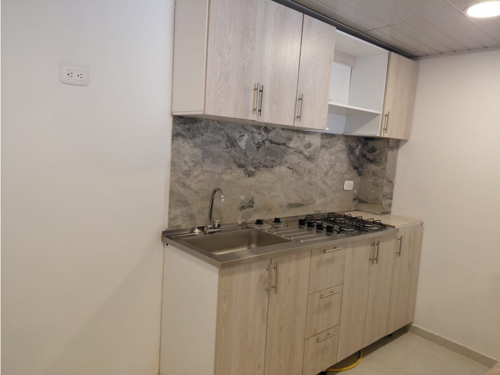 ARRIENDO APARTAESTUDIO EN 7 DE AGOSTO — foto 6