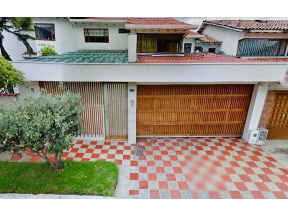 SE VENDE CASA EN SANTA ANA OCCIDENTAL