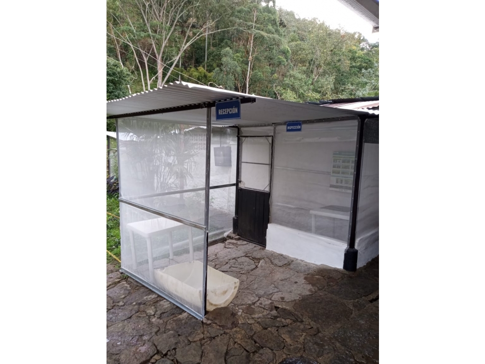 Se vende hermosa finca con producción de follaje - 2