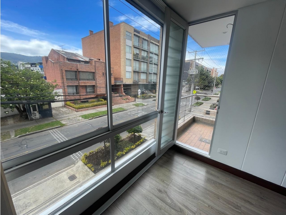 Luminoso Apto Exterior-Balcón-Chimenea Nueva Autopista-51.74 M2