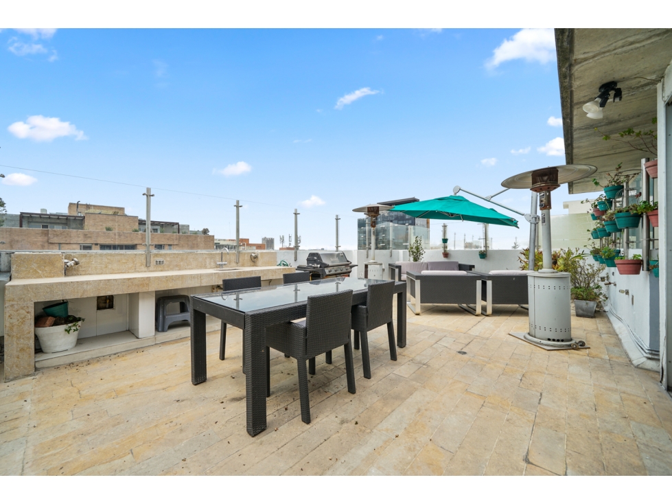 Penthouse en El Chicó | 418m² con Terraza y Vista a Cerros