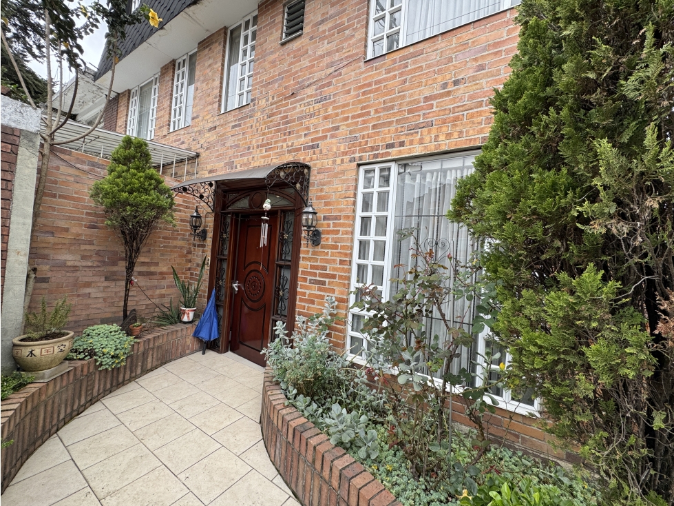 CASA ESQUINERA EN VENTA EN LA ESMERALDA TEUSAQUILLO BOGOTA — foto 3