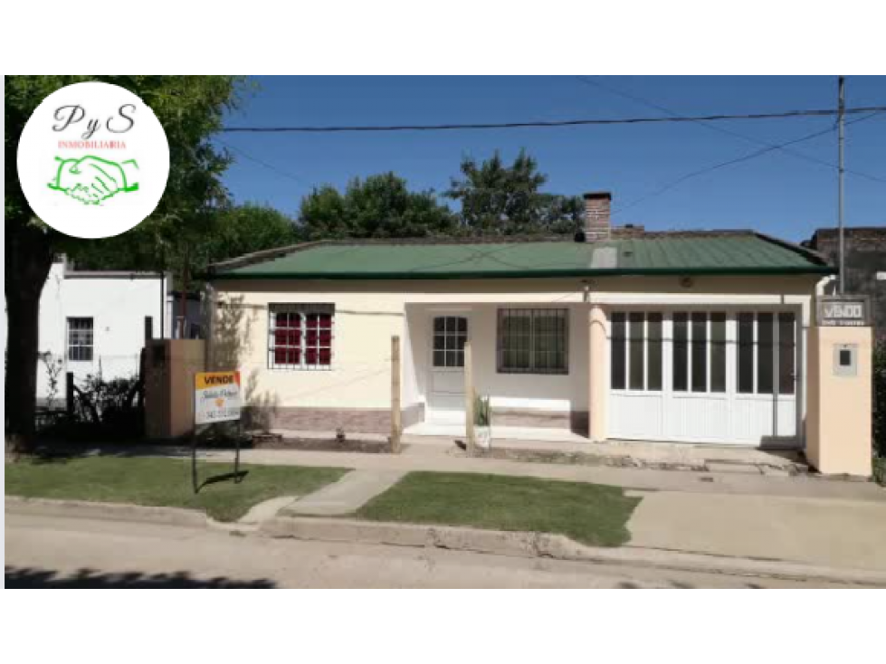 SE VENDE CASA EN VIALE ENTRE RÍOS - 1