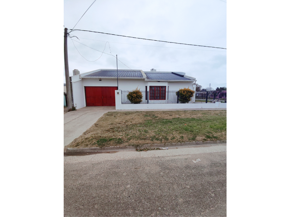 SE VENDE HERMOSA CASA EN ESQUINA - 4