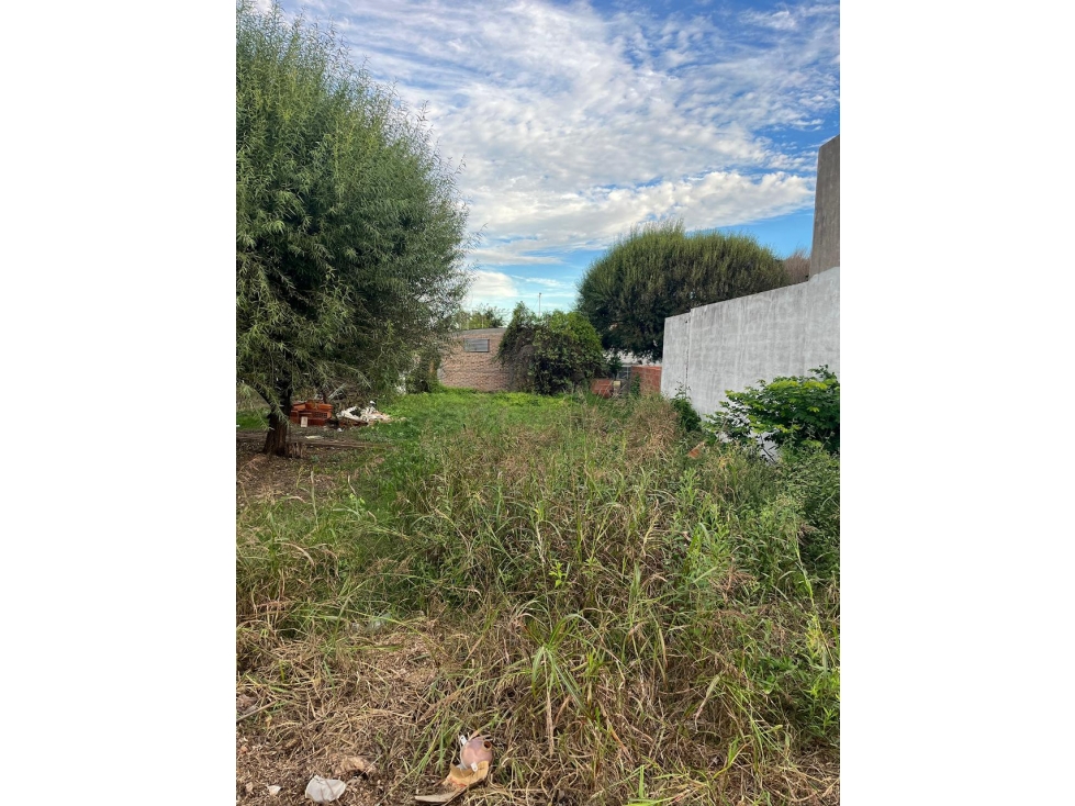 Se vende Terreno en María Grande sobre calle Martín Fierro - 2