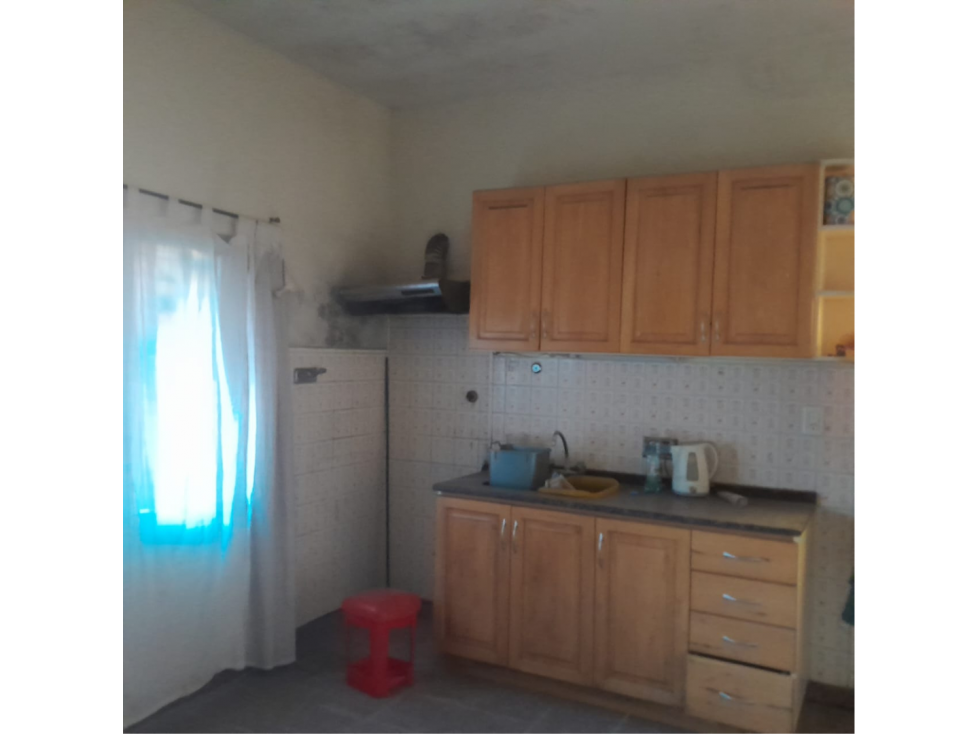 Se vende casa en Viale a Remodelar, sobre calle 9 de julio - 2