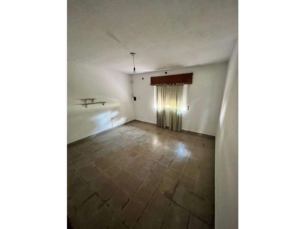 Se vende Casa en Maria Grande sobre Av. Argentina - 4