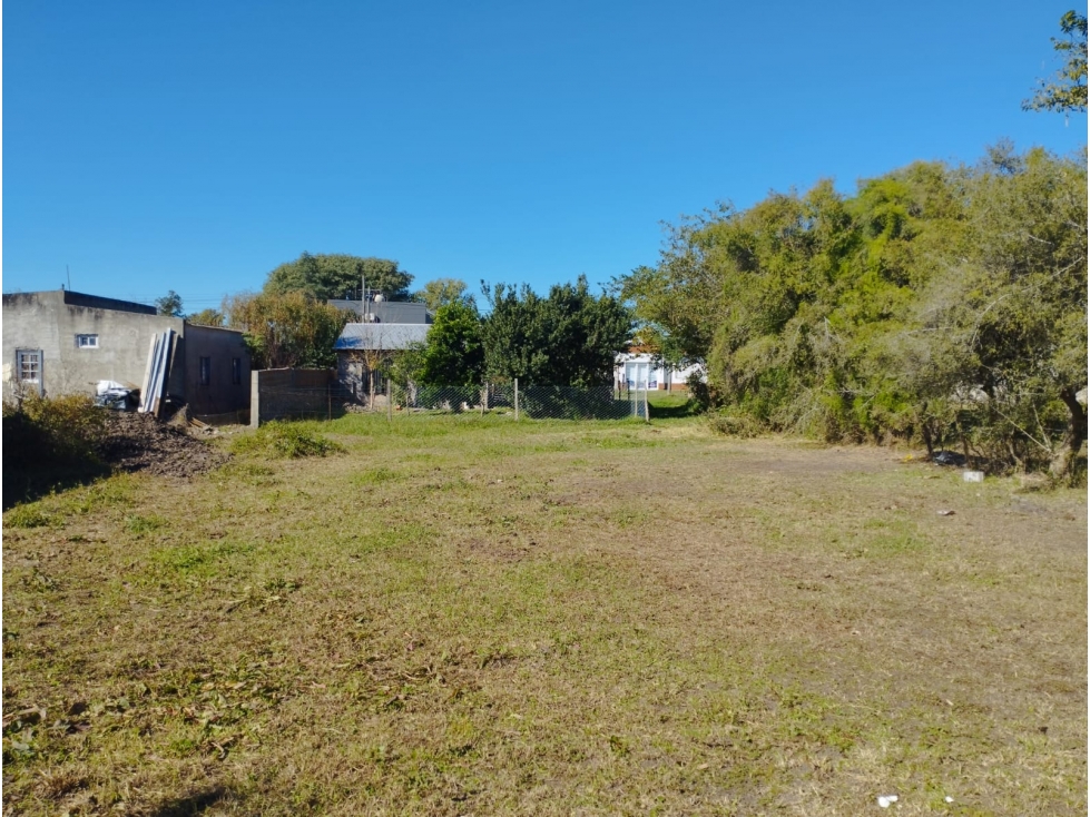 Se vende Terreno en Segui sobre Av. San Martín - 4