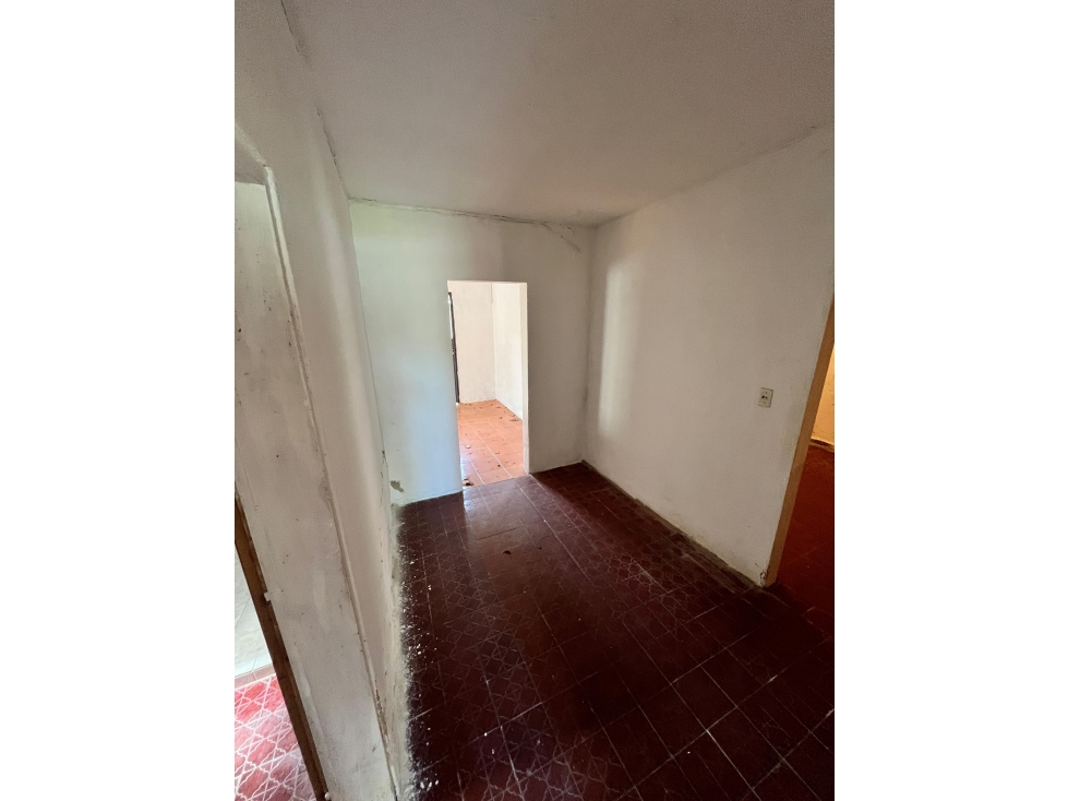 Se vende Casa en Maria Grande sobre Av. Argentina - 6