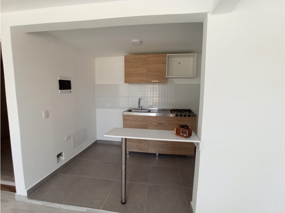 ACSI 1072. Apartamento en Arriendo en Madrid, Conjunto Lima — foto 4