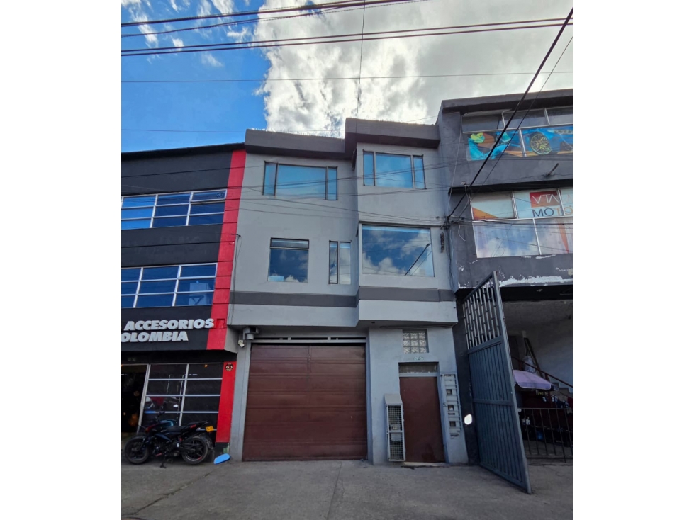 ACSI 326. Se vende bodega barrio Siete De Agosto, Bogotá