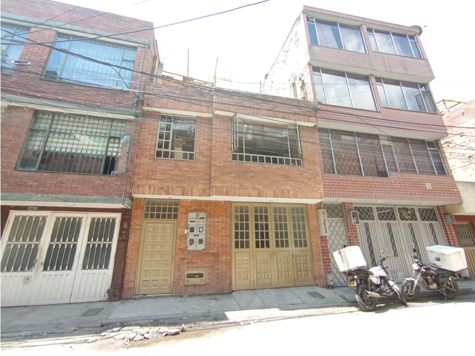 ACSI 1442. Casa-Lote en venta, Santa Catalina, Bogotá