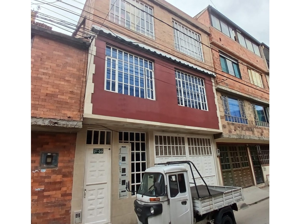 ACSI 1518. Se vende casa en Altos de Santa Ana, Mosquera