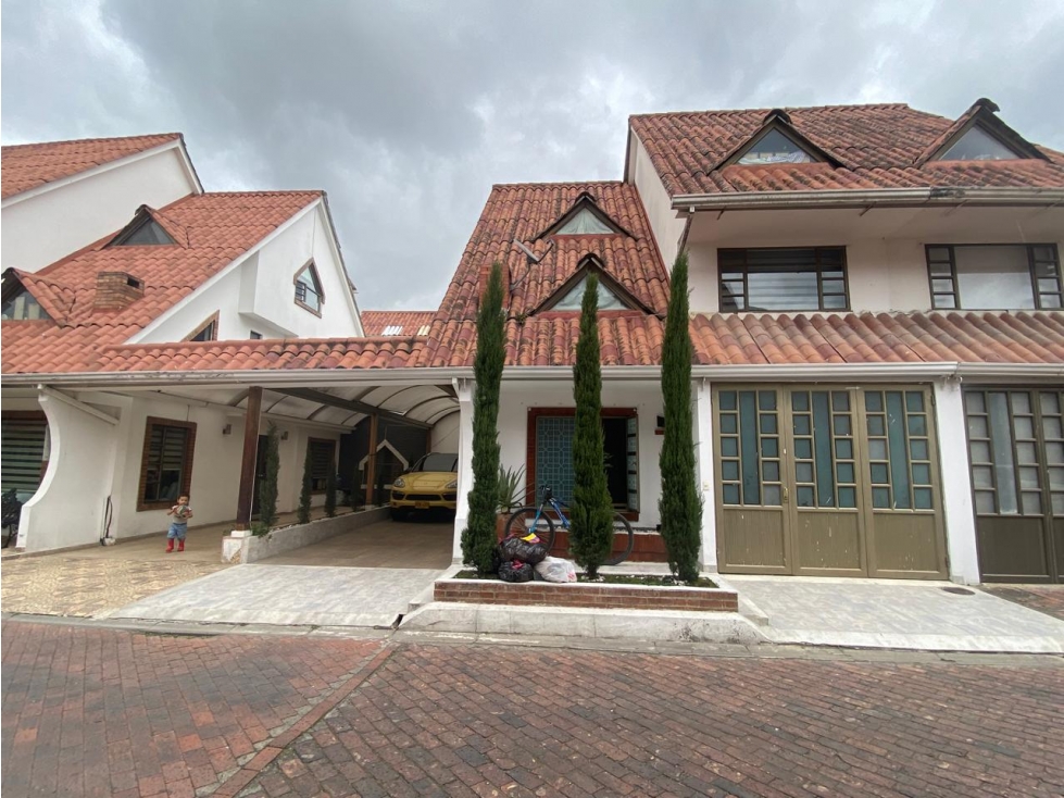 ACSI 1521. Se vende casa en Quintas del Márquez, Mosquera