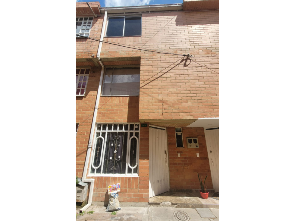ACSI 1385 Casa para la venta en el barrio el Remanso, Mosquera