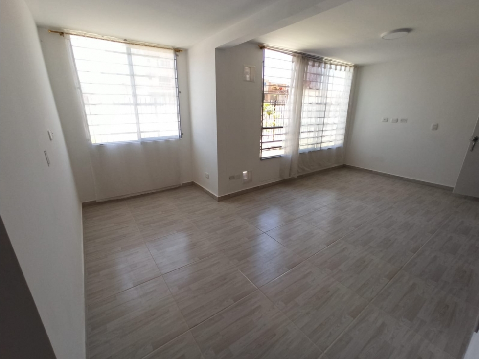 ACSI 1072. Apartamento en Arriendo en Madrid, Conjunto Lima — foto 5