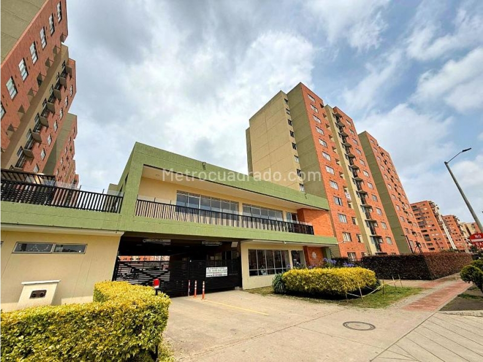 ACSI 1554 Apto en arriendo Fontana 1, en Madrid, Cund.