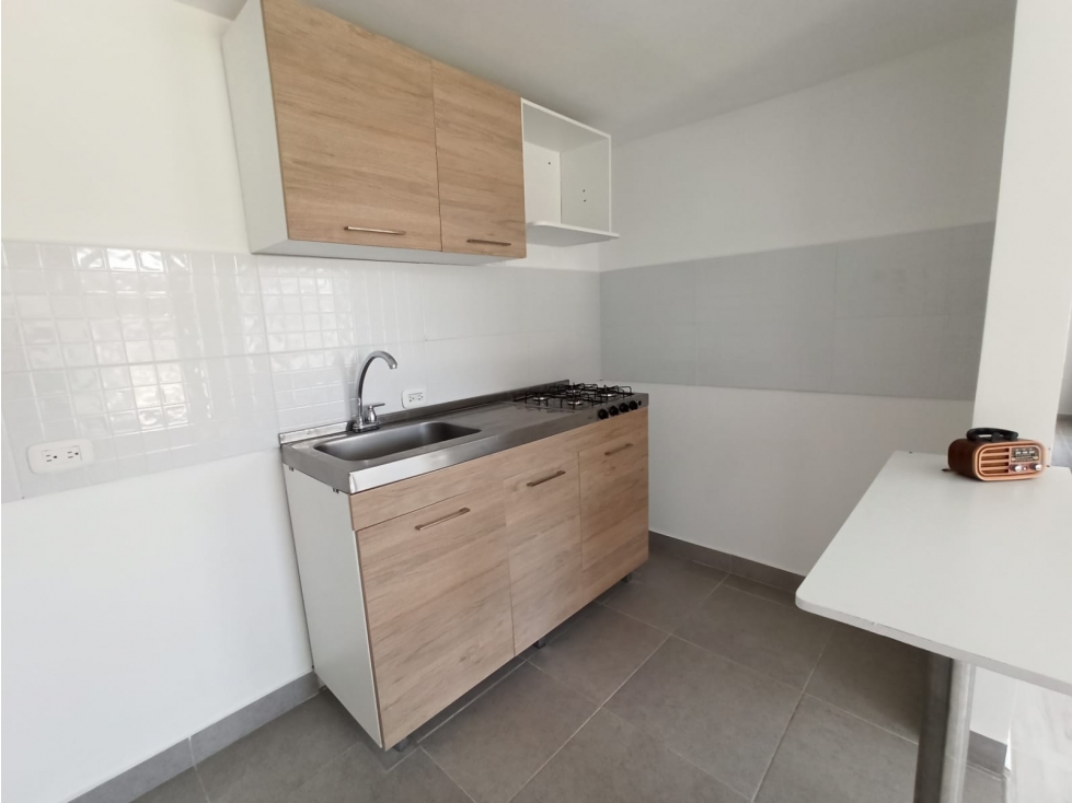 ACSI 1072. Apartamento en Arriendo en Madrid, Conjunto Lima — foto 6