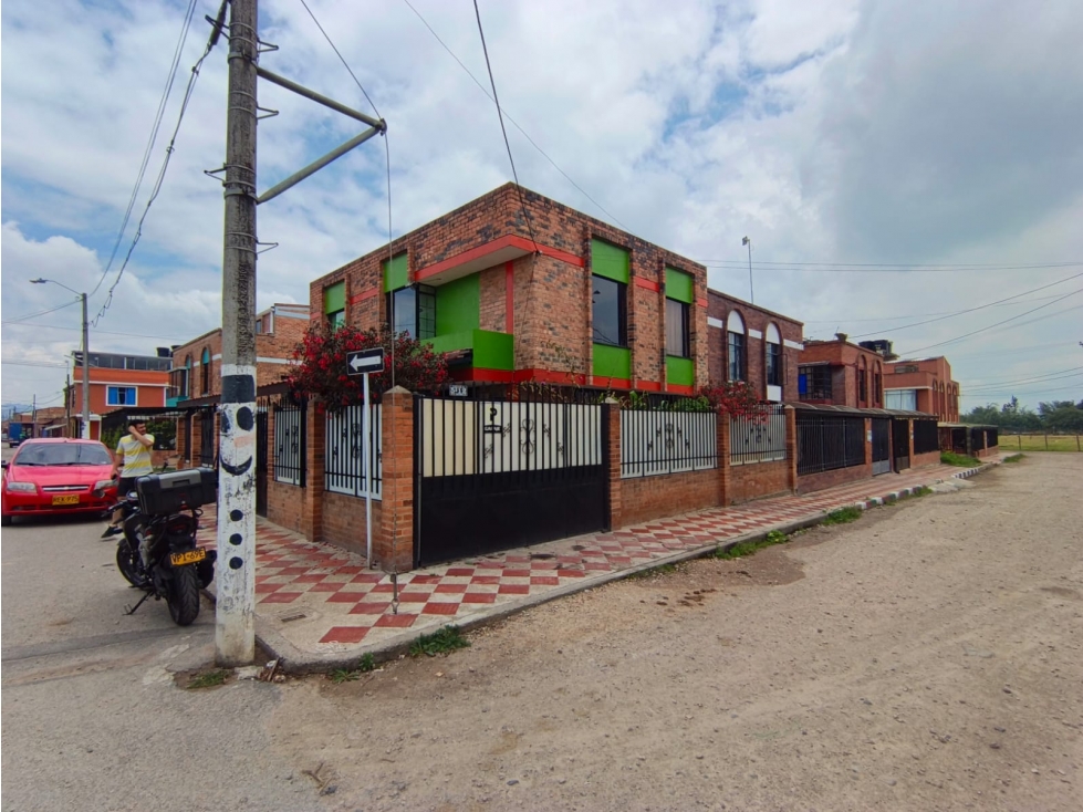 ACSI 1575. Casa de Barrio en Venta, Barrio Campobelo, Bojaca — foto 2