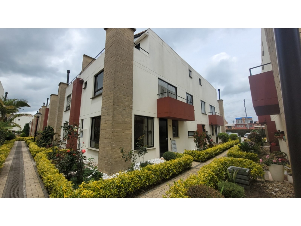 ACSI 1499 Hermosa casa en venta en el Conjunto Reserva de Alcalá