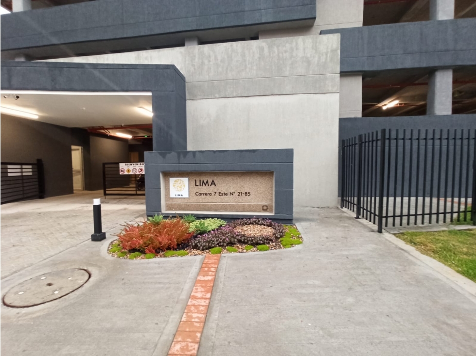 ACSI 1072. Apartamento en Arriendo en Madrid, Conjunto Lima