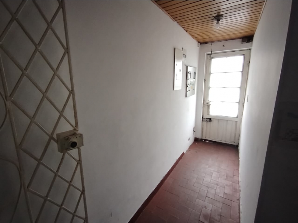 ACSI 1370. Casa en Venta en Bogotá, Barrio Alcazares — foto 2
