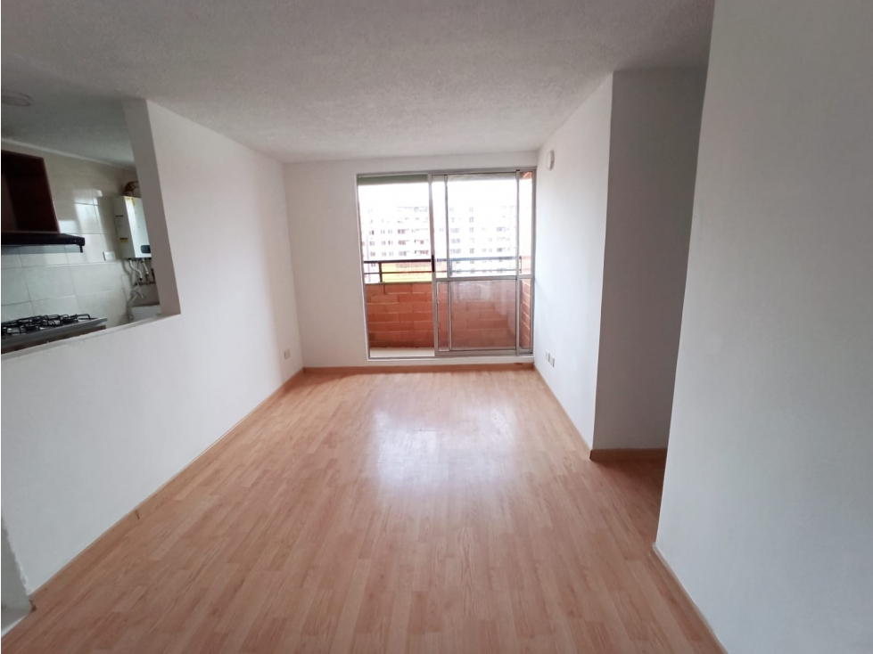 ACSI 1127A. Apartamento en arriendo Madrid, conjunto Murano — foto 2