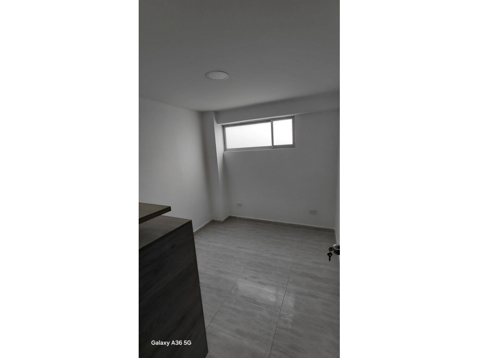 SE ARRIENDA EXCELENTE APARTAMENTO EN CHIPRE — foto 2