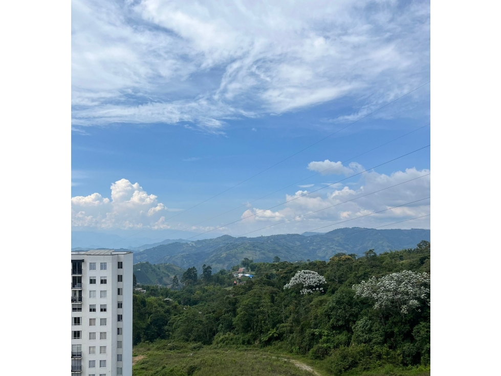 SE VENDE APARTAMENTO EN PUERTAS DEL SOL, MANIZALES