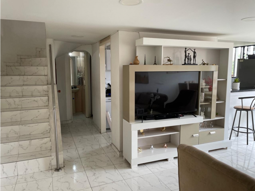 VENDO APARTAMENTO DUPLEX NIZA 8 — foto 3
