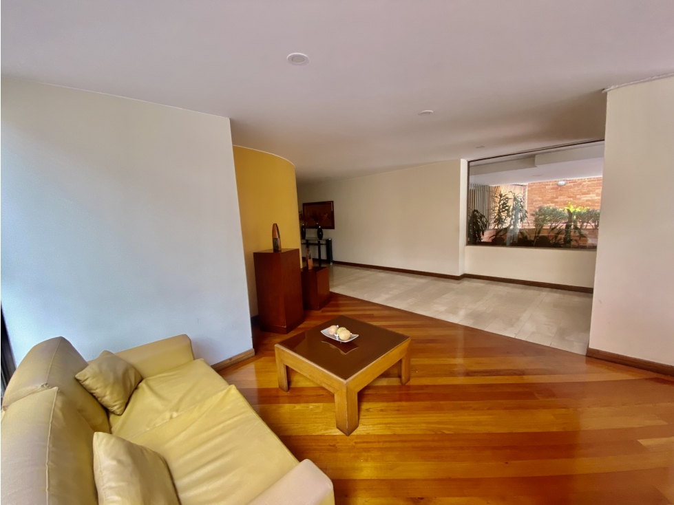 Apto Venta Santa Paula con 17 m2 de balcon — foto 4