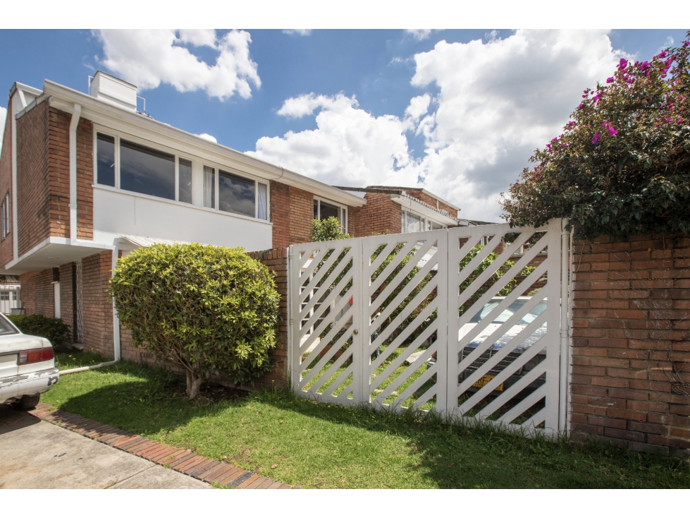 VENTA CASA NIZA CORDOBA - GRAN OPORTUNIDAD