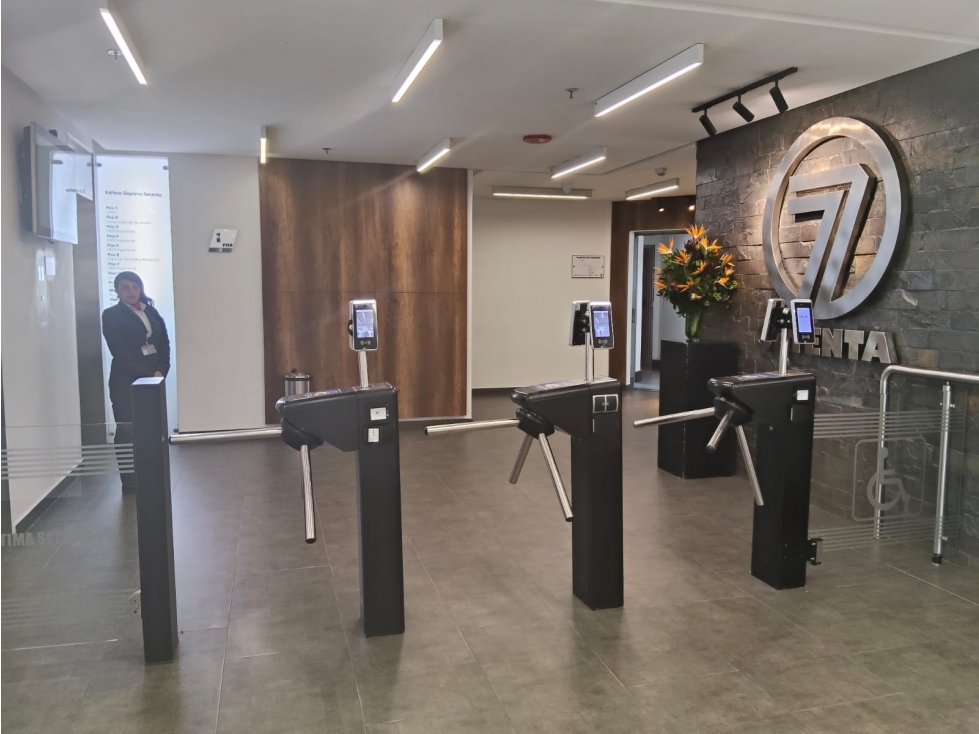 VENTA - ARRIENDO OFICINA CALLE 70 CON SEPTIMA
