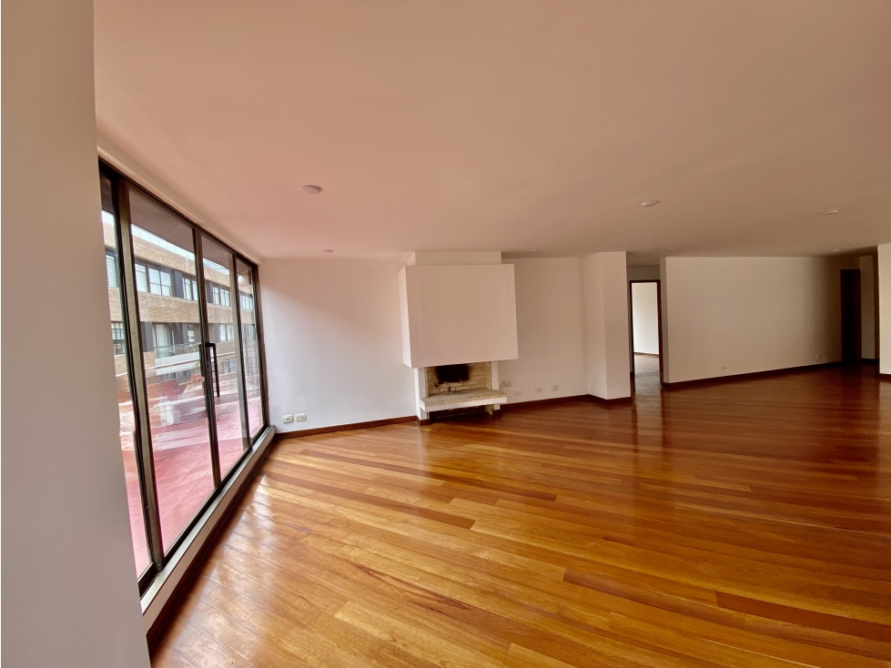 Apto Venta Santa Paula con 17 m2 de balcon — foto 2