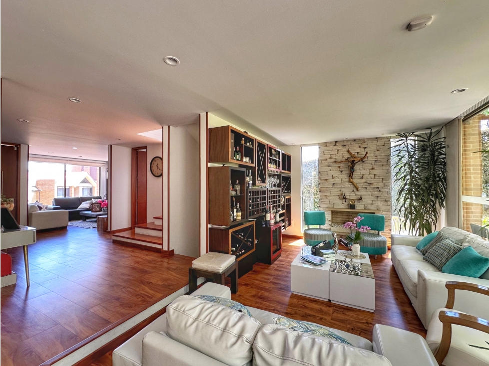 CASA ALTOS DE LA COLINA, 267 MTS CONST, 556 LOTE 3 HAB, 4 PARQ — foto 6