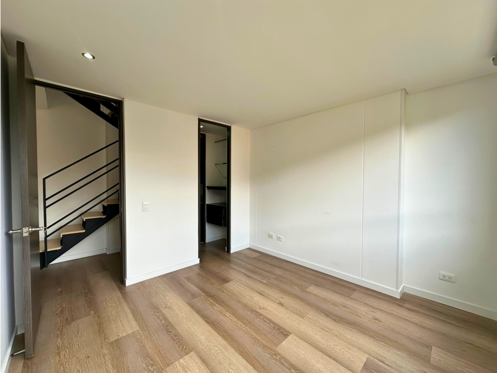 ARRIENDO APTO GRATAMIRA, 70 MTS, 2 HAB, 3 BAÑOS, 1 PARQ Y DEPÓSITO — foto 6