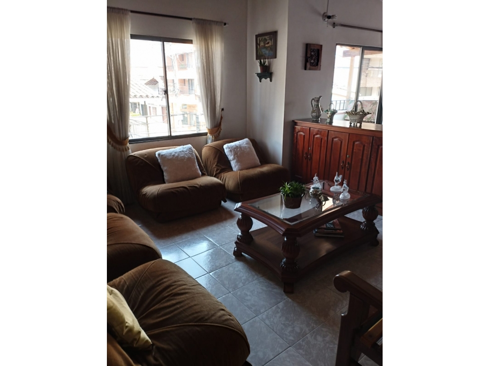 Casa Cerca a Iglesia San Marcos - Envigado