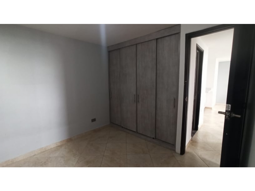 Apartamento en Urbanización Sector Robledo - Medellín — foto 2