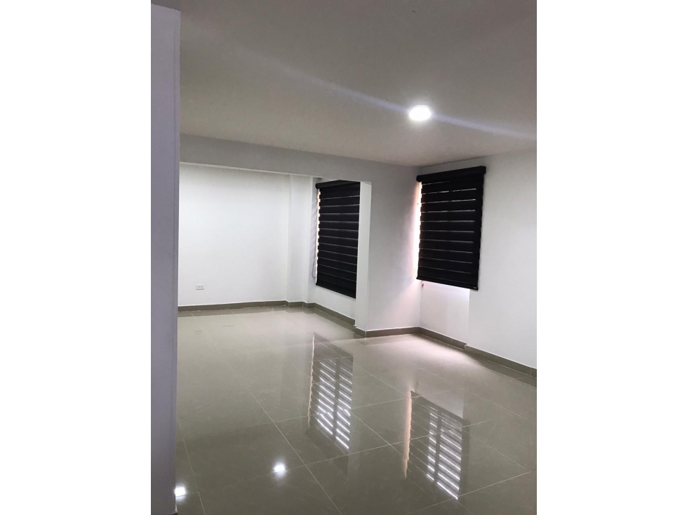 Apartamento Remodelado a la Venta en Edificio - Laureles — foto 5