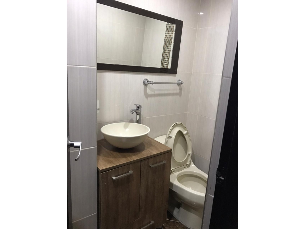 Apartamento Remodelado a la Venta en Edificio - Laureles — foto 6