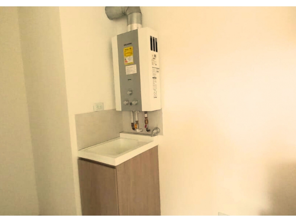 ARRIENDO O VENDO APARTAMENTO EN TORRES DE GUAYACAN SAN CIPRIANO — foto 6