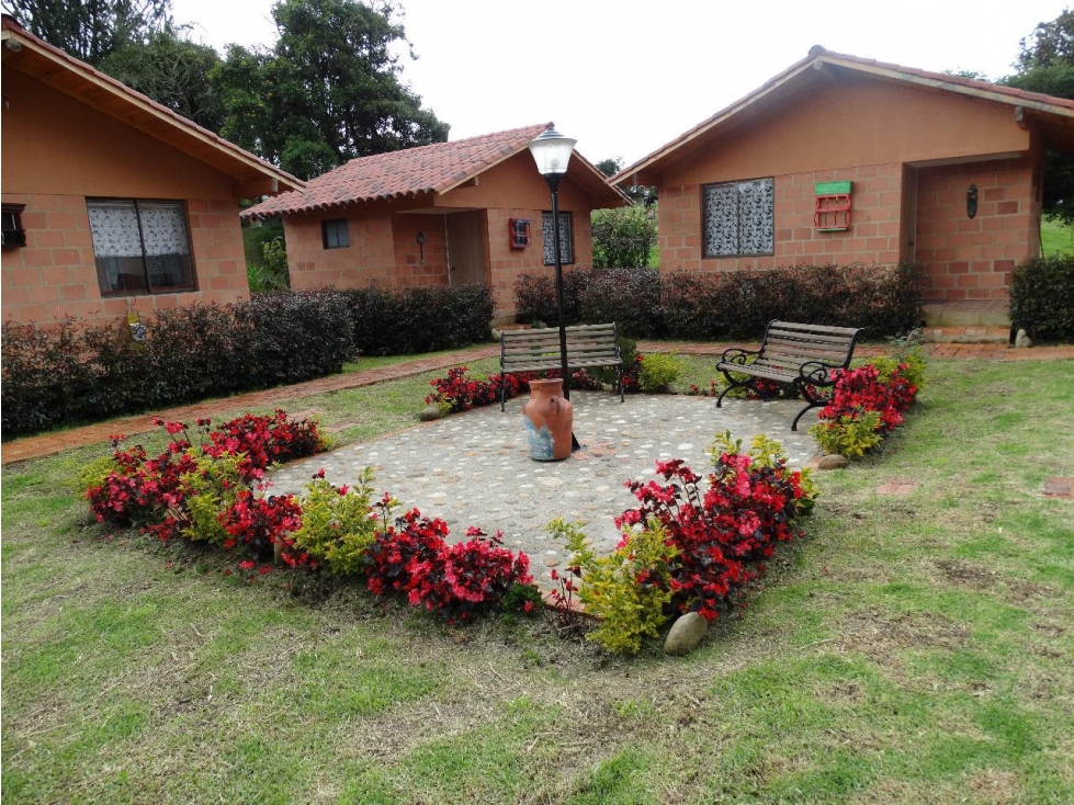 VENDO FINCA EN TABIO APTA PARA HOTEL Y EVENTOS - 1