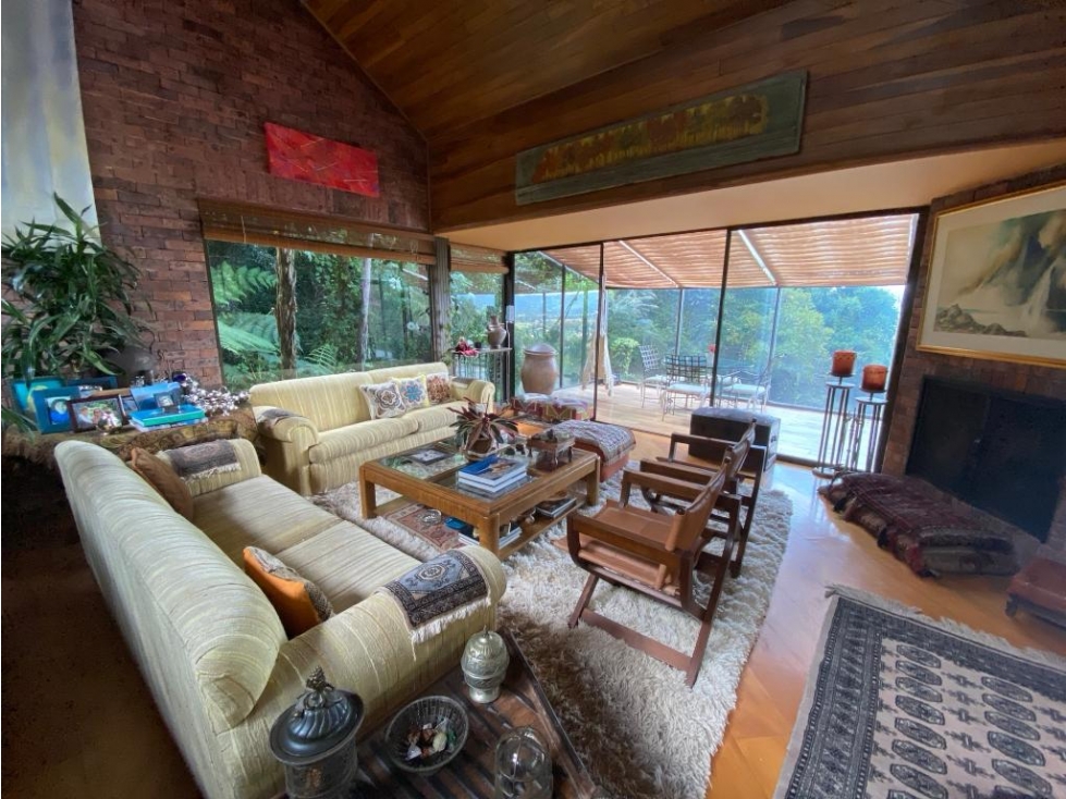 VENDO CASA BOSQUE DE LA MOREA - 1